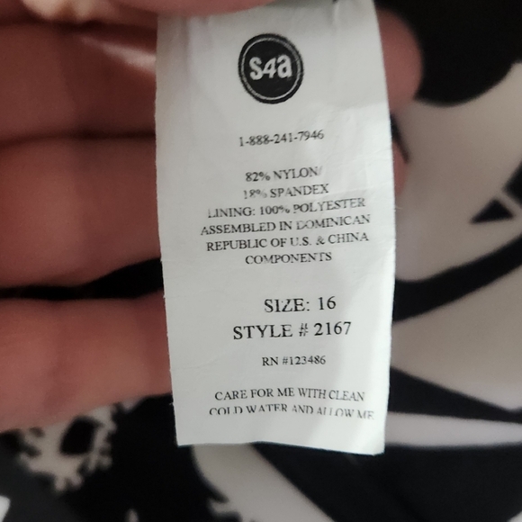 Swimsuits For All Floral Print Plus Size Swimsuit, 16 - Picture 3 of 5